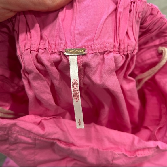 Free People Miki Hot Pink Barbie Elastic Waist Shorts Women’s Size Small - Picture 5 of 7